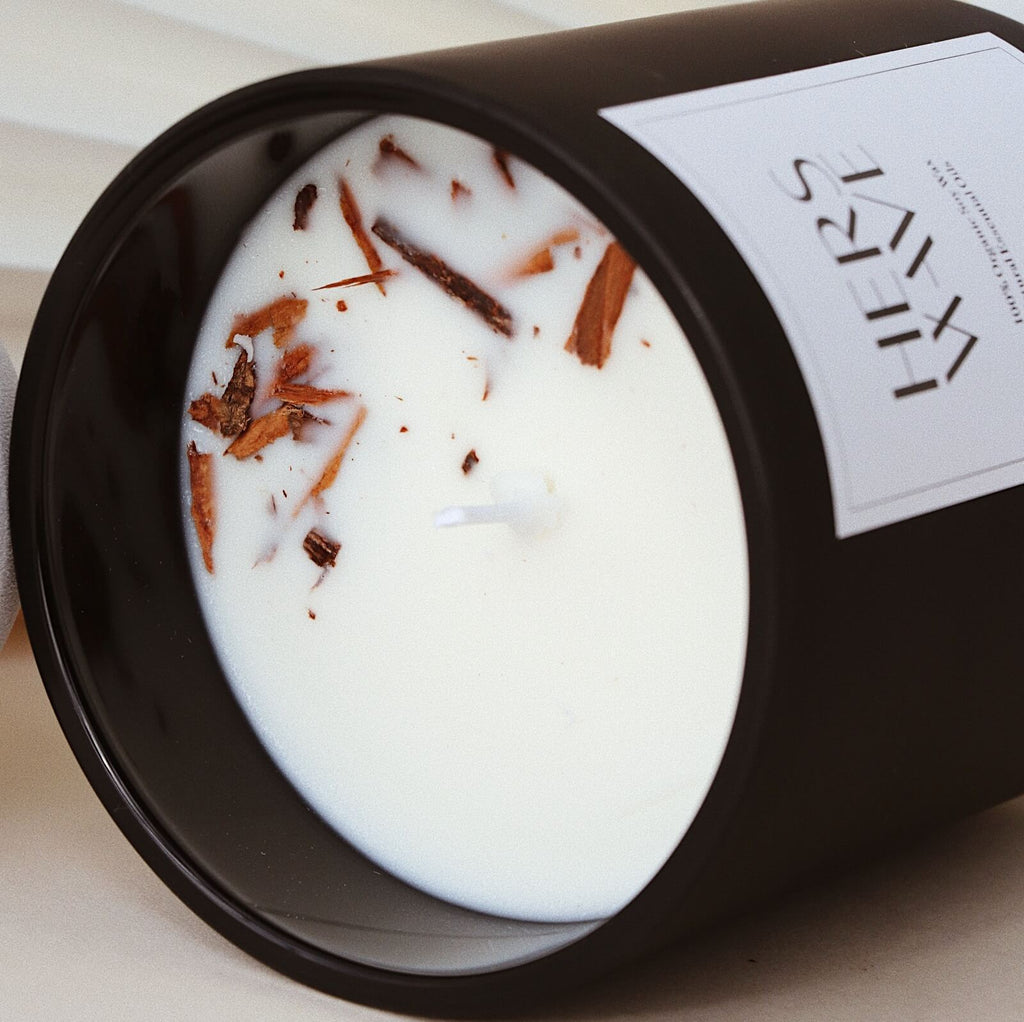 Hers Wave Sweet Tobacco Natural Soy Wax Candle